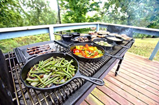Lodge L9OG3 Cast Iron Round Griddle, Pre-Seasoned, 10.5 Inch (Pack of 1)