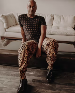 SQUARE BIZ LONG T-SHIRT. Best Gender-Fluid Collections to Shop 2021.