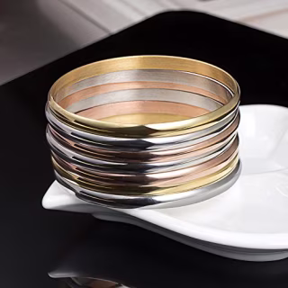 Caperci Women's Set of 7 Tri-color Silver/Gold / Rose Gold Stainless Steel Bracelet Bangle Set 8.4 Inch