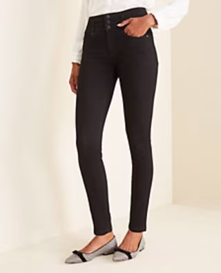 Sculpting Pockets High Rise Skinny Jeans in Jet Black Wash