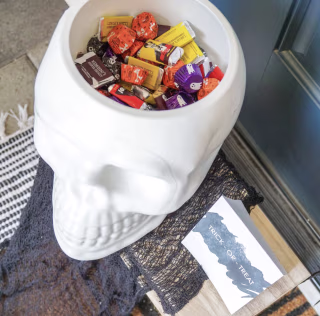 Hershey's Miniatures Assortment in Skull Candy Bowl