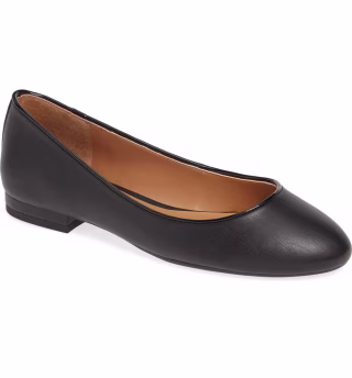 Jessica Simpson Garcelle Skimmer Flat