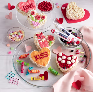 Popcorn Heart Decorating Kit