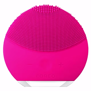 FOREO LUNA Mini Facial Cleansing Brush