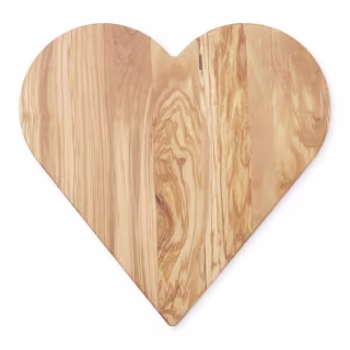 Williams Sonoma Olivewood Heart Cheese Board