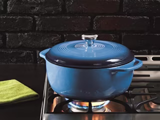 Lodge 6 Quart Enameled Cast Iron Dutch Oven. Blue Enamel Dutch Oven (Blue)