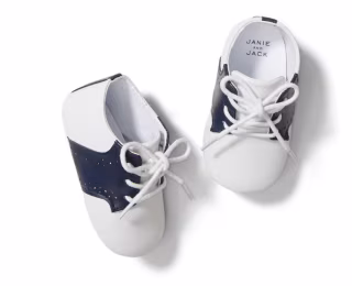 Saddle Crib Shoe