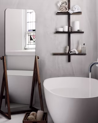 Drommen Standing Mirror