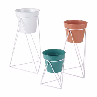 Outdoor Oasis Set of 3 Outdoor Planters