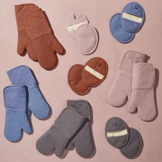 Five Two Silicone Oven Mitts &amp; Pot Holders