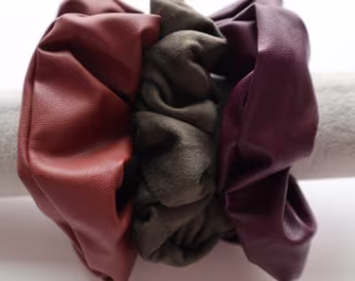 Scrunchies - LEATHER SCRUNCHIES (Faux) - Pleather scrunchies - Vegan Leather - Scrunchies - Hair tie - Scrunchie Canada