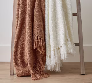 Dreamy Fringe Throw