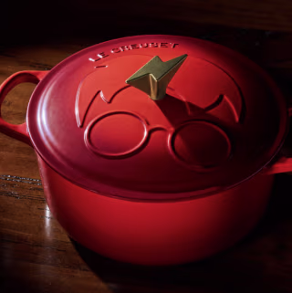 Harry Potter Signature Round Dutch Oven