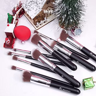 BEAKEY Makeup Brush Set Premium Synthetic Foundation Face Powder Blush Eyeshadow Kabuki Brush Kit, Makeup Brushes with Makeup Sponge and Brush Cleaner (10+2pcs, Black/Silver)