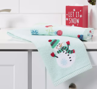 Wondershop Holiday Hand Towels (Set of 2)
