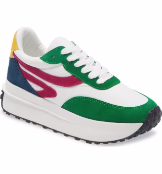 Women's Actions Lace-Up Jogger Sneakers