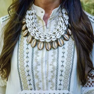 Cowrie Collar Necklace | Edition 1