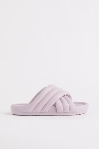 H&amp;M Slides