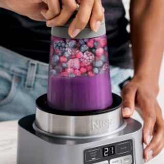 Ninja Foodi Smoothie Bowl Maker and Nutrient Extractor/Blender 1200WP with Exclusive Sauce Preset