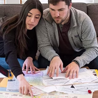 Hunt A Killer Death at The Dive Bar, Immersive Murder Mystery Game -Take on the Unsolved Case as an Independent Challenge, for Date Night or with Family & Friends as Detectives for Game Night, Age 14+
