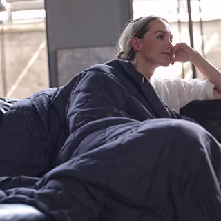 YnM Weighted Blanket -- Heavy 100% Oeko-Tex Certified Cotton Material with Premium Glass Beads (Dark Grey, 48''x72'' 15lbs), Suit for One Person(~140lb) Use on Twin/Full Bed ...
