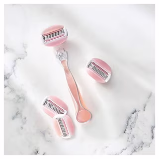 Gillette Venus ComfortGlide Razors for Women, 1 Venus Razor, 4 Razor Blade Refills, White Tea Scented Gel Bars