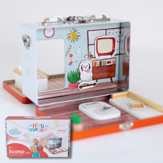 Play Maysie Portable Travel Dollhouse