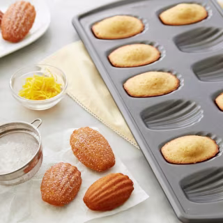 Wilton 12 Cavity Nonstick Madeline Pan