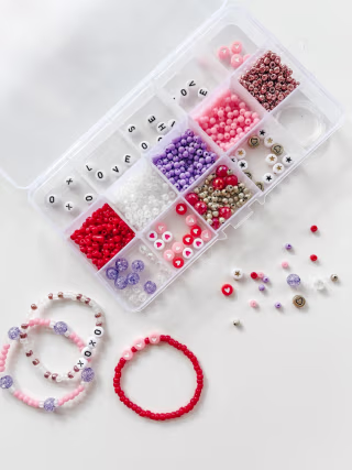 valentine DIY kit, valentine's day activity, crafts for kids, stretchy bracelet craft kit, make your own jewelry, gift for daughter