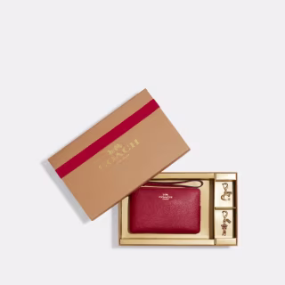 Boxed Corner Zip Wristlet