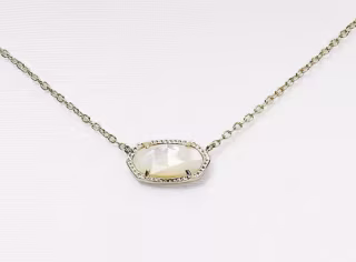 Elisa Pendant Necklace
