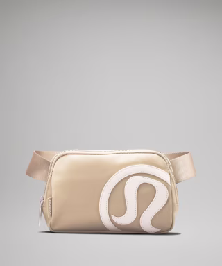 Lululemon Everywhere Belt Bag