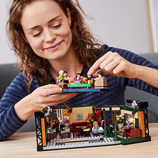 LEGO Ideas Central Perk Building Kit