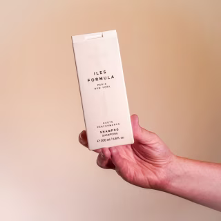 Iles Formula Haute Performance Shampoo