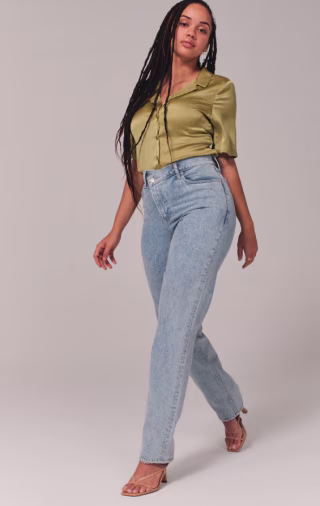 Curve Love Ultra High Rise 90s Straight Jean