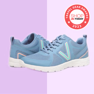 Vionic Miles II Sneaker