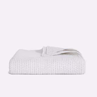 Brooklinen Lightweight Quilt