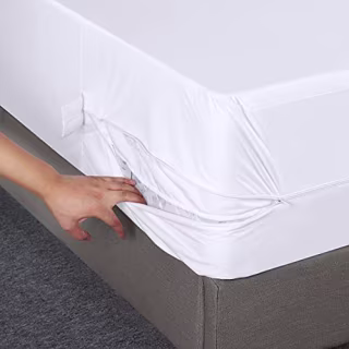 Utopia Bedding Zippered Mattress Encasement