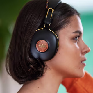 Positive Vibration Frequency Over Ear Headphones