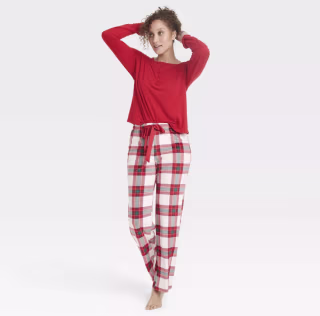 Women's Henley Gift Pajama Set