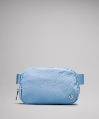 Lululemon Everywhere Belt Bag