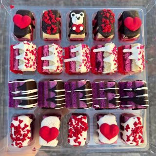 Zola Bakes Assorted Love Box