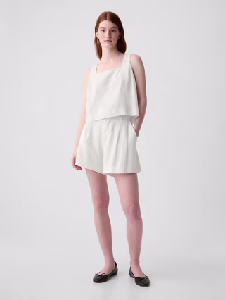Button-Back Cropped Tank Top