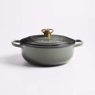 LeCreuset Signature 3.5-Quart Dutch Oven