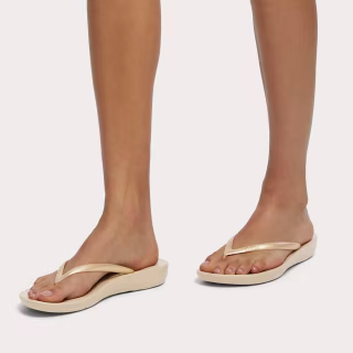 iQusion Ergonomic Flip-Flops