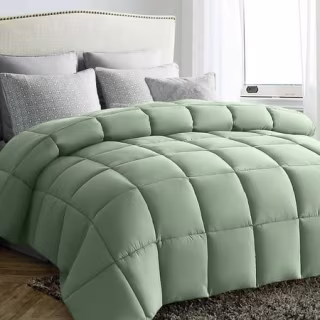 Down Alternative King Comforter