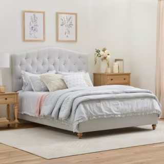 Anna Diamond Tufted Upholstered Platform Bed
