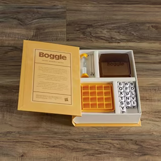 WS Game Company Boggle Vintage Bookshelf Edition