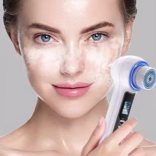 Facial cleansing brush