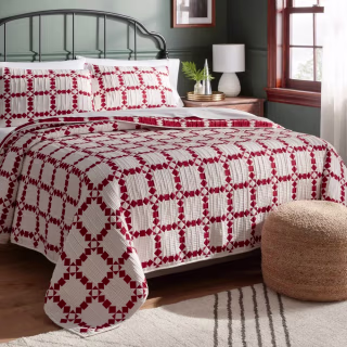 Holiday Matelasse Quilt and Sham Set 